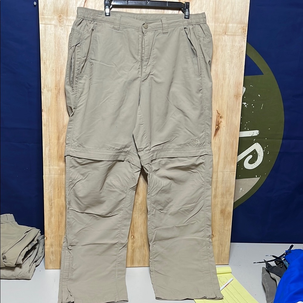 Men's North face Tan Convertible Pants